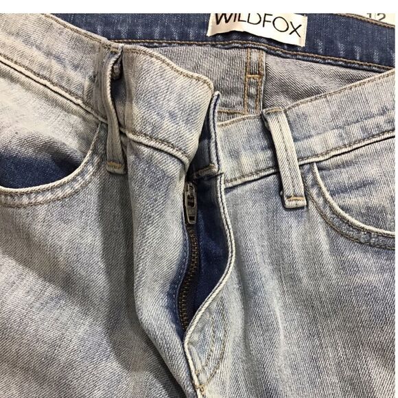 Wildfox Carmen Distressed Jeans New Size 32 - Picture 4 of 6